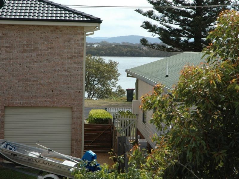 15 Manning Street, Manning Point NSW 2430