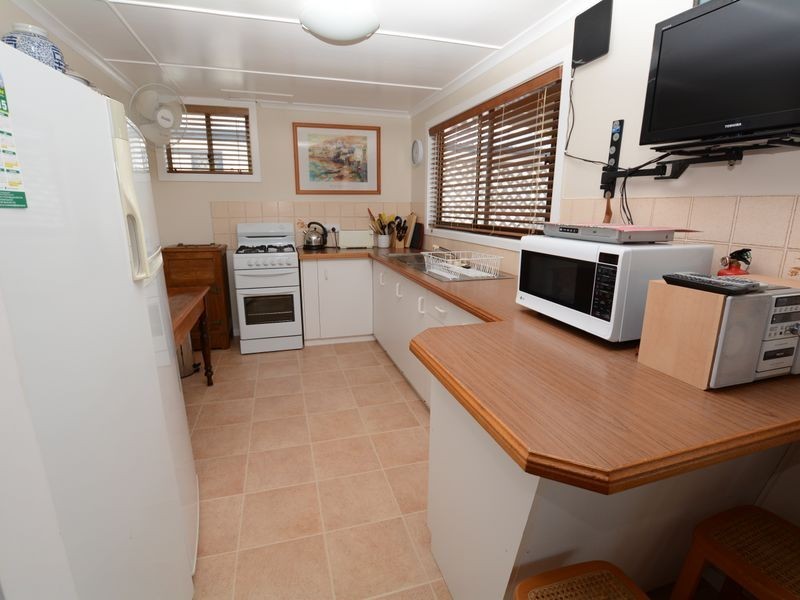 15 Manning Street, Manning Point NSW 2430