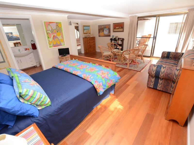15 Manning Street, Manning Point NSW 2430