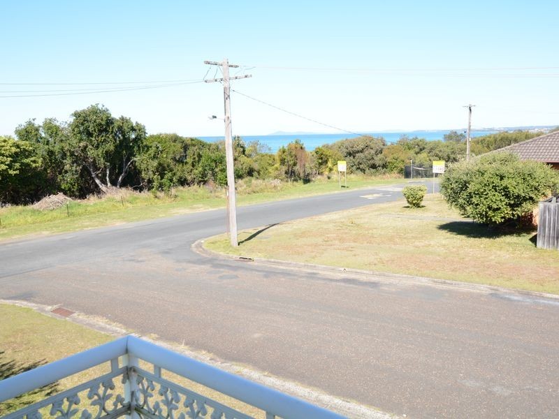 21 Ungala Road, Old Bar NSW 2430