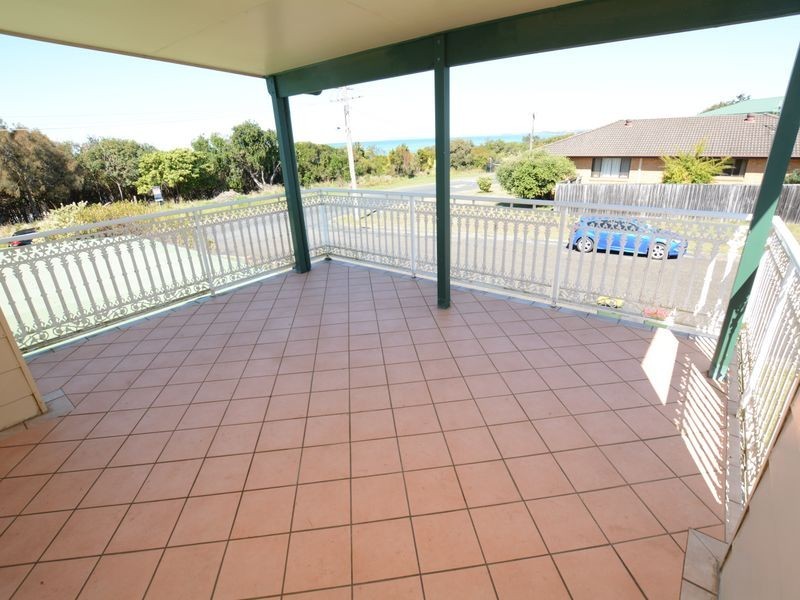 21 Ungala Road, Old Bar NSW 2430