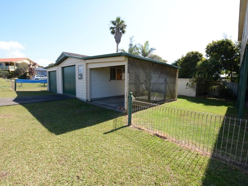 21 Ungala Road, Old Bar NSW 2430