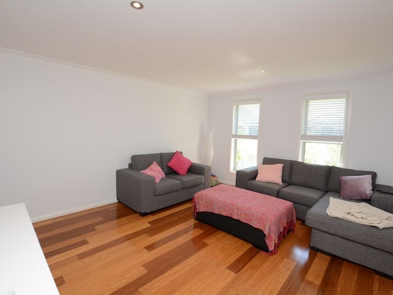 2 Rosier Place, Old Bar NSW 2430
