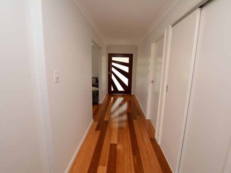 2 Rosier Place, Old Bar NSW 2430