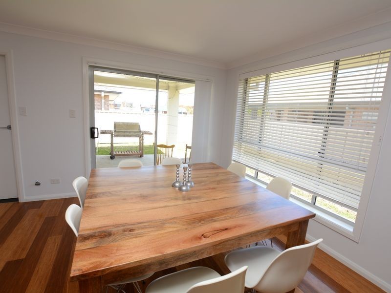 2 Rosier Place, Old Bar NSW 2430