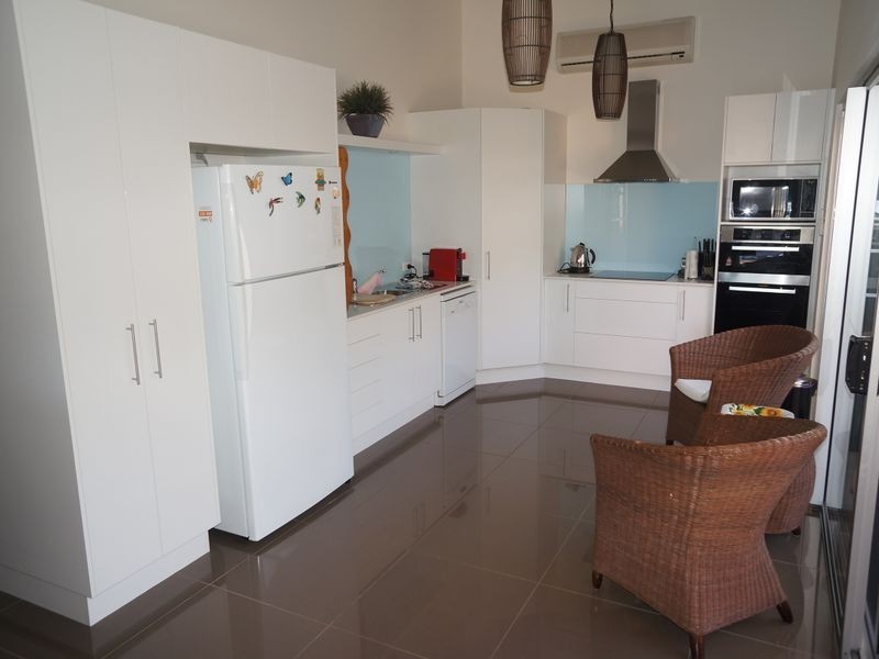 22 Bluehaven Drive, Old Bar NSW 2430