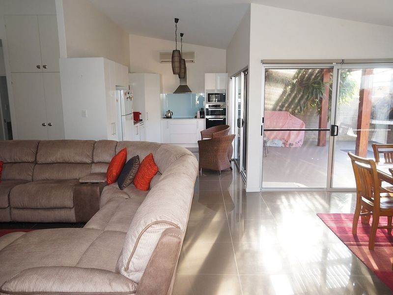 22 Bluehaven Drive, Old Bar NSW 2430
