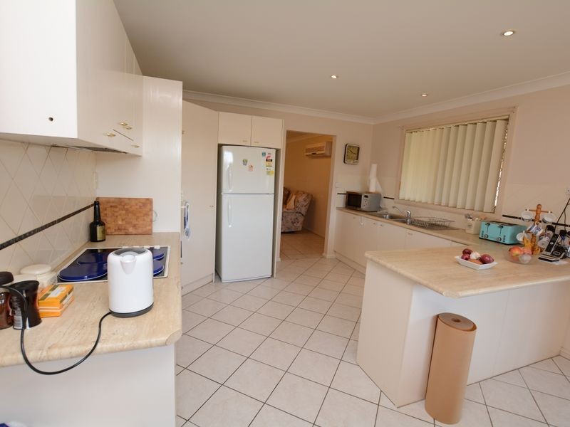 34 Medowie Road, Old Bar NSW 2430