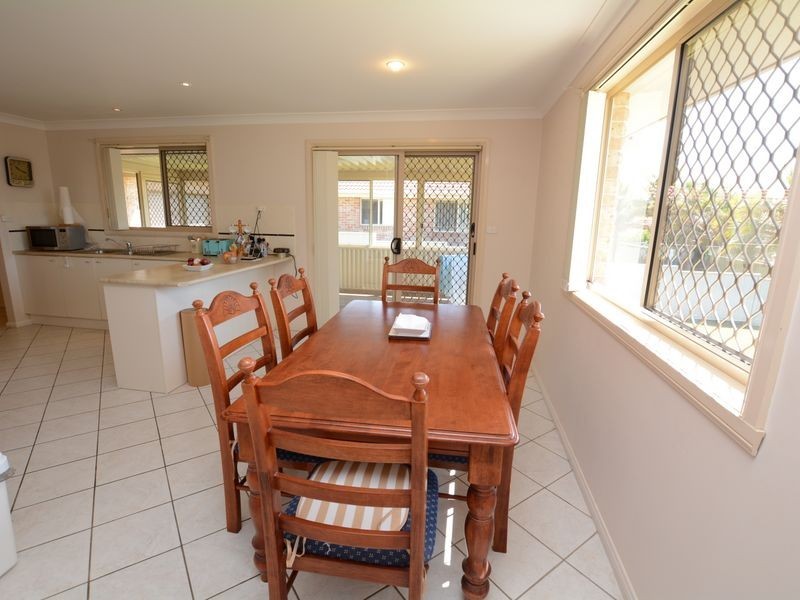 34 Medowie Road, Old Bar NSW 2430