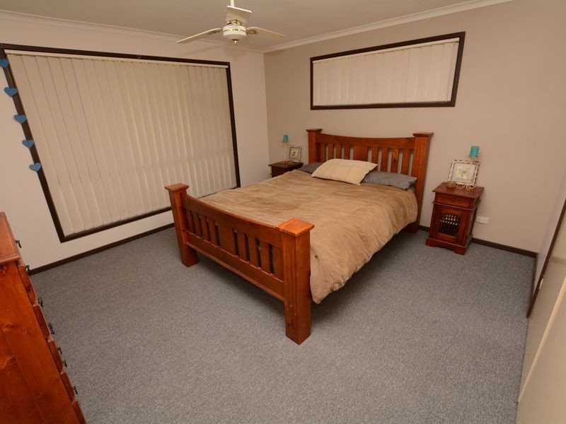 62 Waterman Street, Old Bar NSW 2430