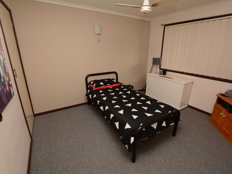 62 Waterman Street, Old Bar NSW 2430