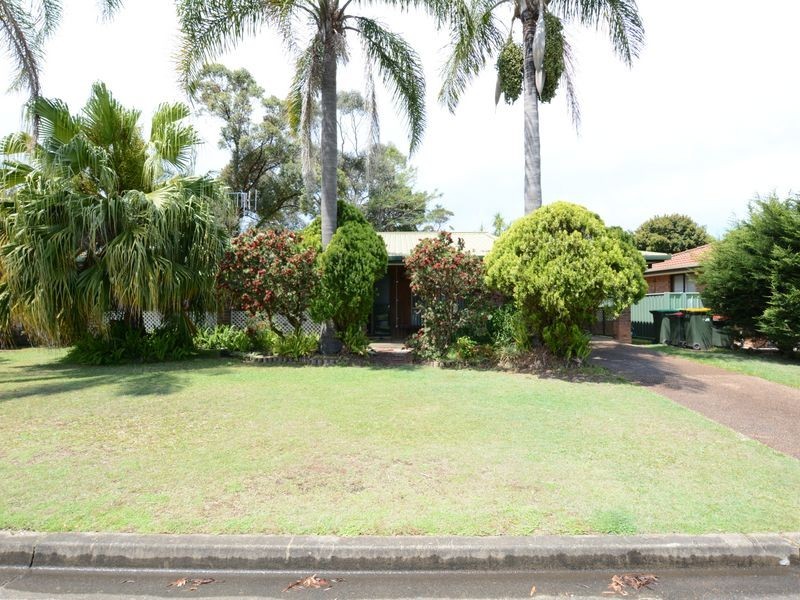 62 Waterman Street, Old Bar NSW 2430