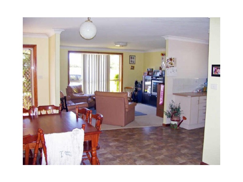 4/34 Old Bar Road, Old Bar NSW 2430