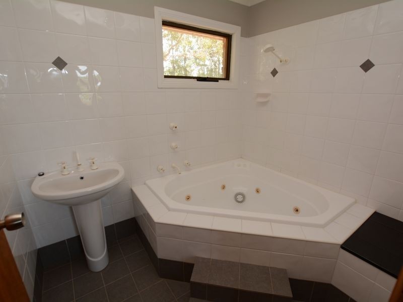 31 Talawong Drive, Taree NSW 2430