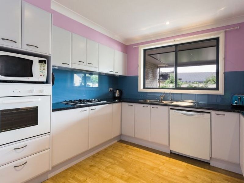 9 Yellowfin Avenue, Old Bar NSW 2430