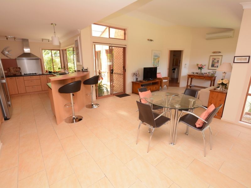 38 Mistral Place, Old Bar NSW 2430