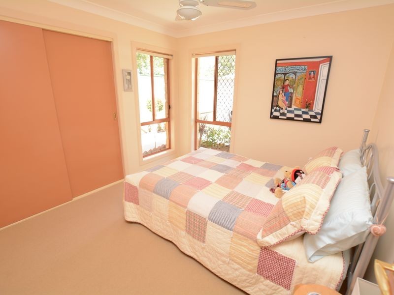 38 Mistral Place, Old Bar NSW 2430