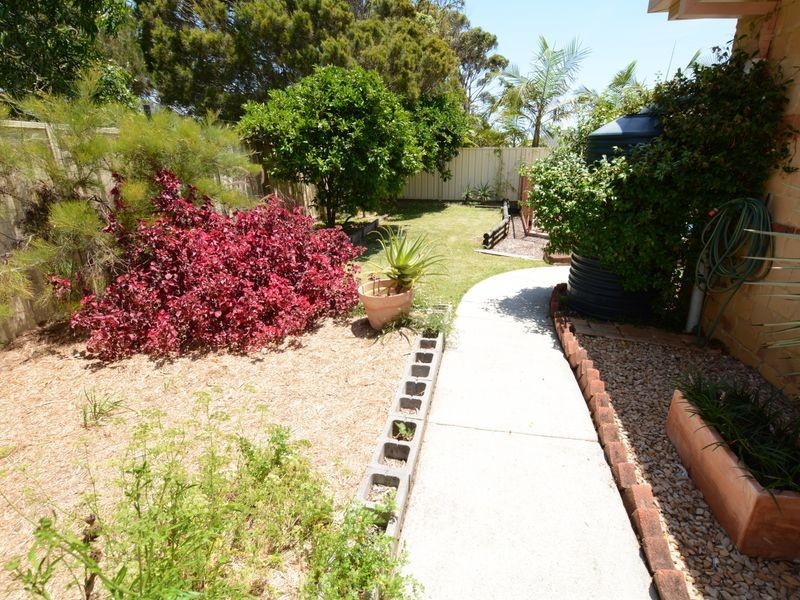 38 Mistral Place, Old Bar NSW 2430