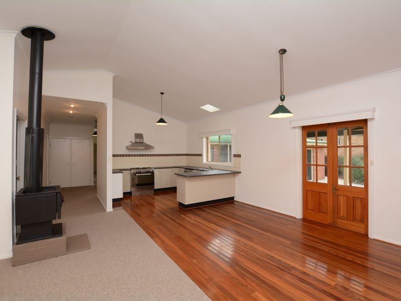 5 Laurina Close, Old Bar NSW 2430