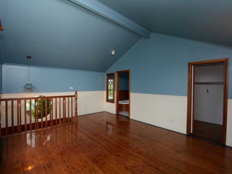 5 Laurina Close, Old Bar NSW 2430