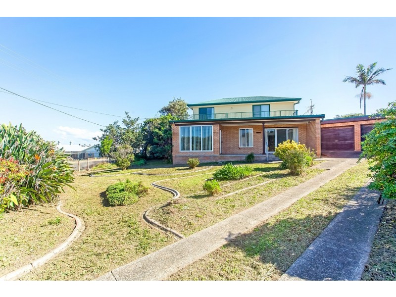 1 Smith Street, Old Bar NSW 2430