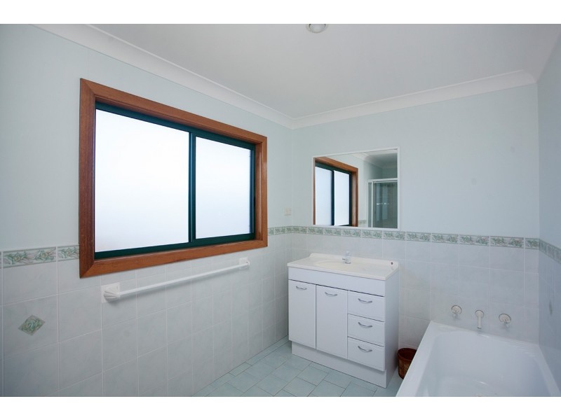 1 Smith Street, Old Bar NSW 2430