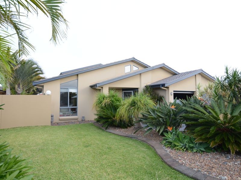 5 Spinnaker Cove, Wallabi Point NSW 2430
