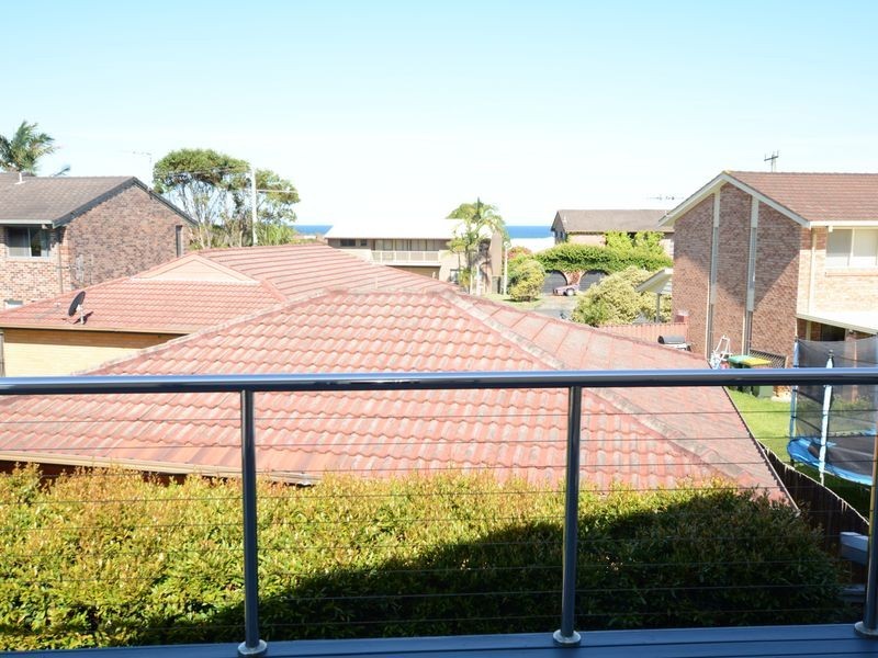 5 Spinnaker Cove, Wallabi Point NSW 2430