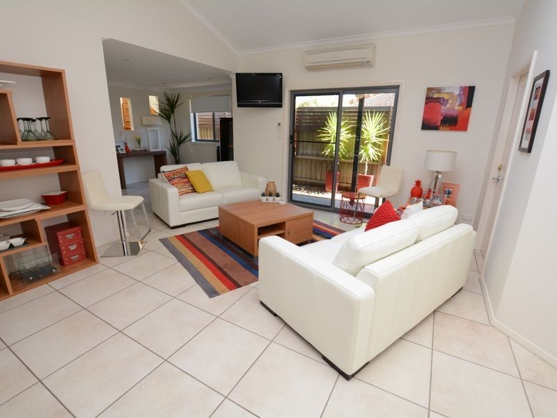 5 Spinnaker Cove, Wallabi Point NSW 2430