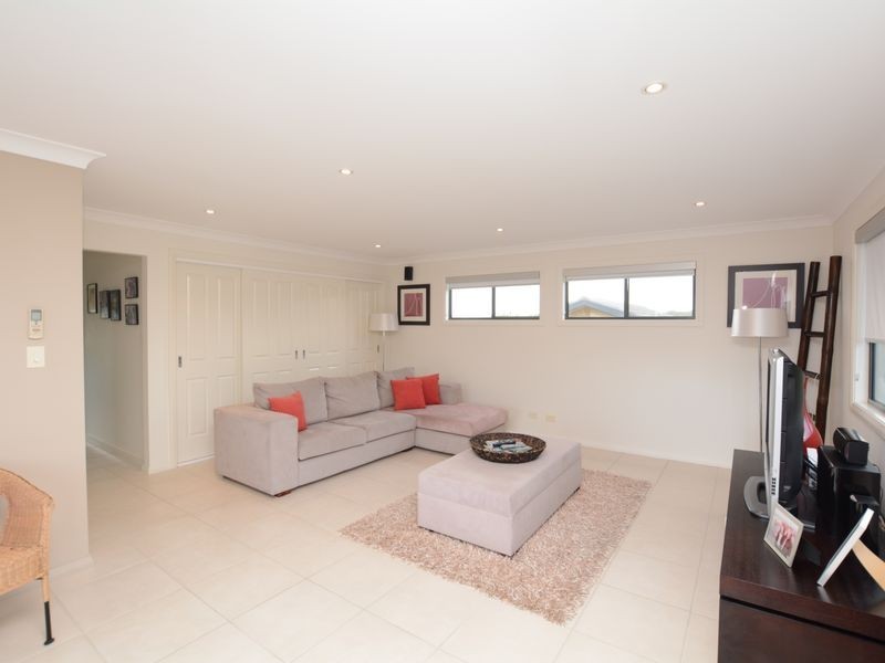 5 Spinnaker Cove, Wallabi Point NSW 2430