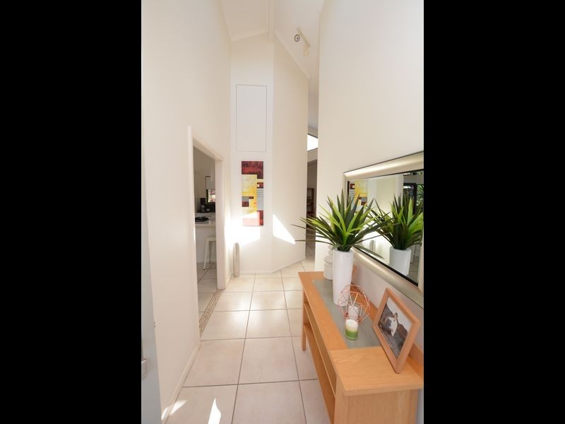 5 Spinnaker Cove, Wallabi Point NSW 2430