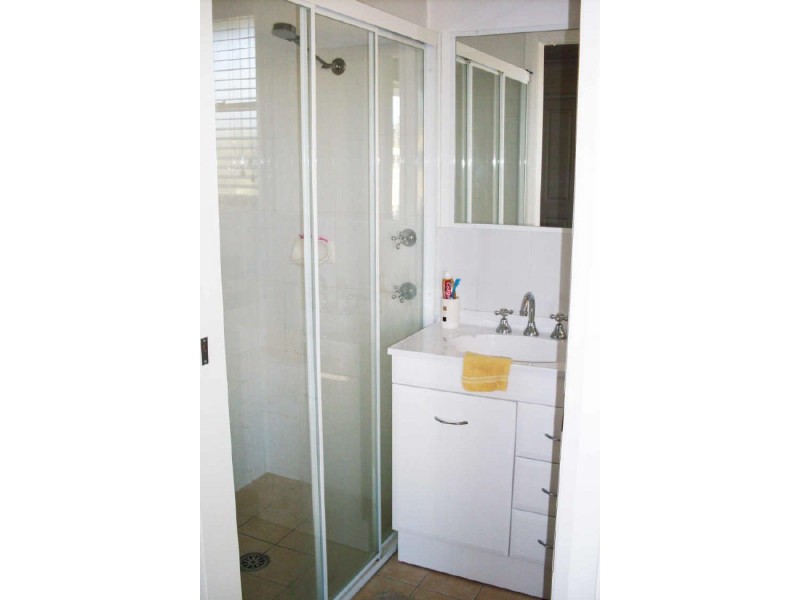 1/26-28 Ivy Cresent, Old Bar NSW 2430