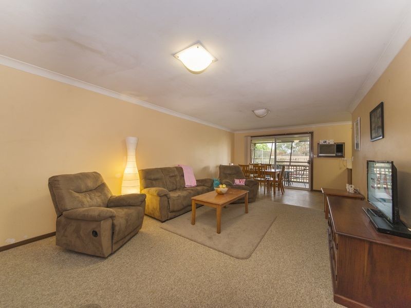 7 Wyden Street, Old Bar NSW 2430