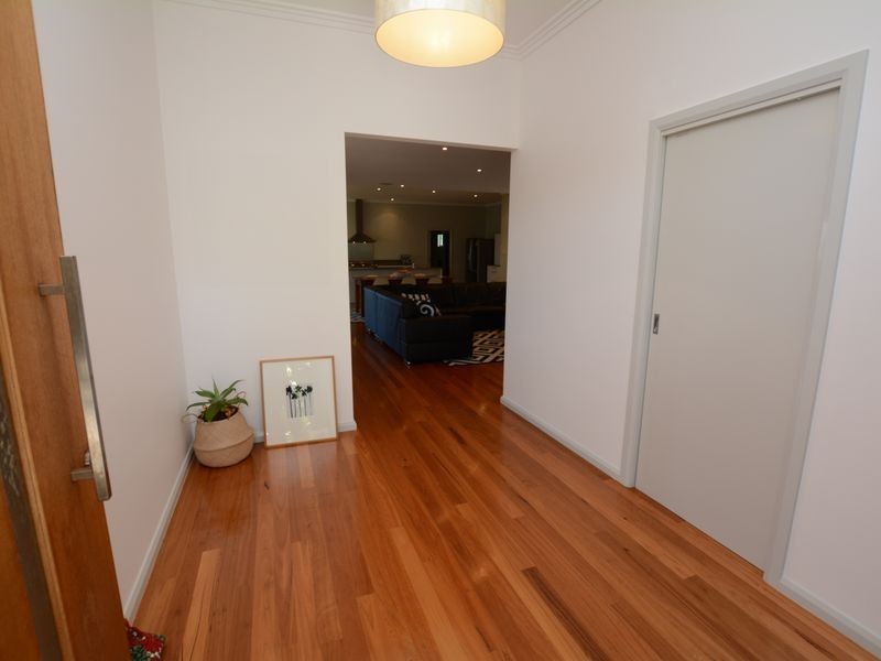 18 Surfsound Avenue, Wallabi Point NSW 2430