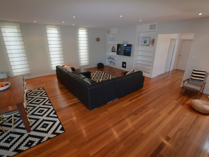 18 Surfsound Avenue, Wallabi Point NSW 2430