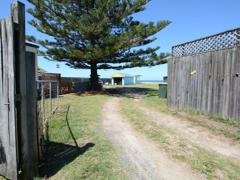 Lot 2/34-36 Lewis St, Old Bar NSW 2430
