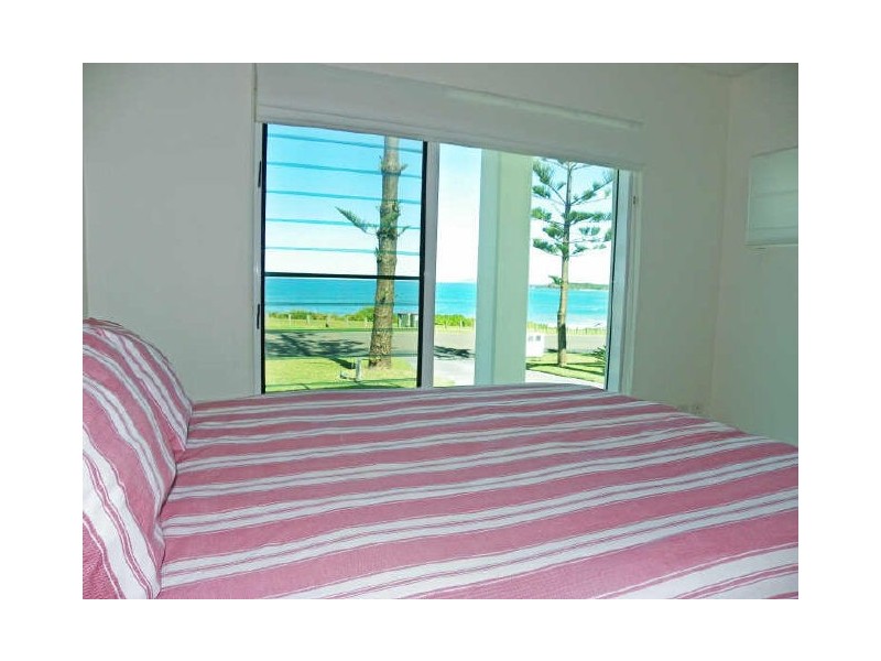 9 Seaview Parade, Wallabi Point NSW 2430