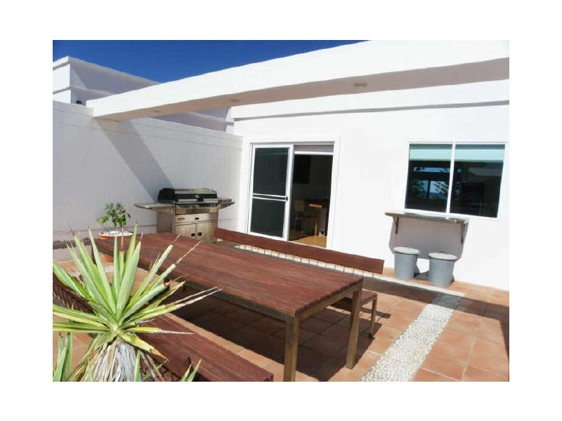 9 Seaview Parade, Wallabi Point NSW 2430