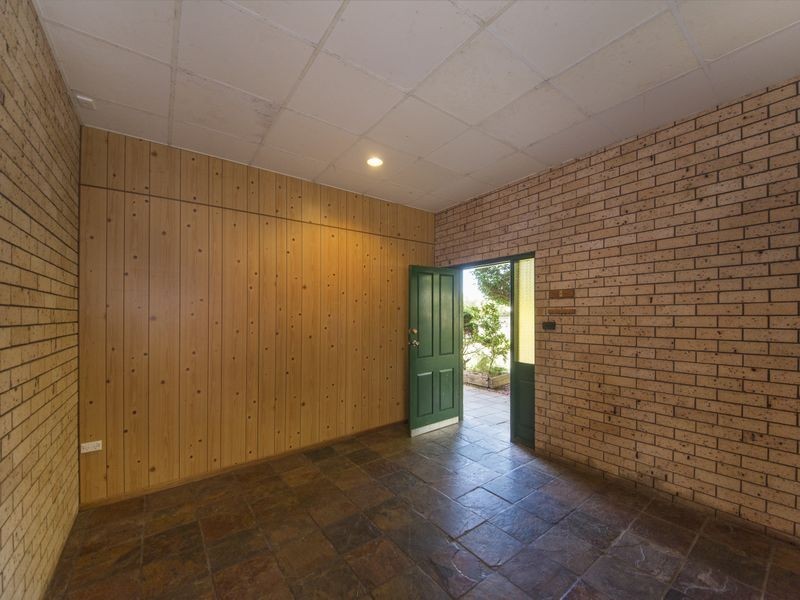 9 Kolang Street, Old Bar NSW 2430