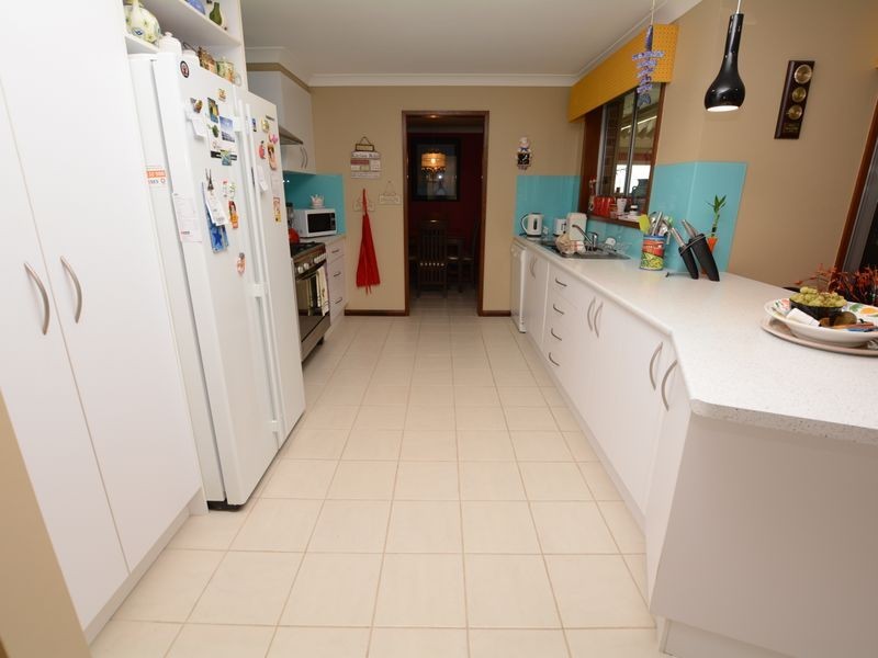 43 Richardson Street, Old Bar NSW 2430