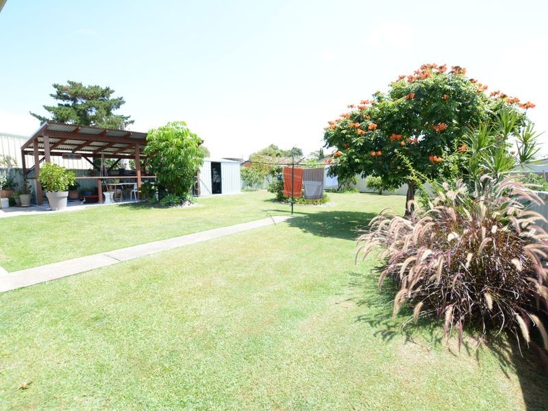 43 Richardson Street, Old Bar NSW 2430