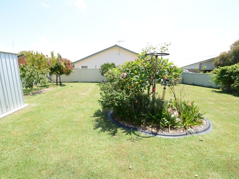 43 Richardson Street, Old Bar NSW 2430