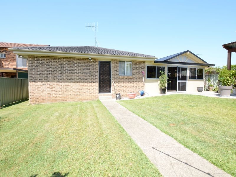 43 Richardson Street, Old Bar NSW 2430