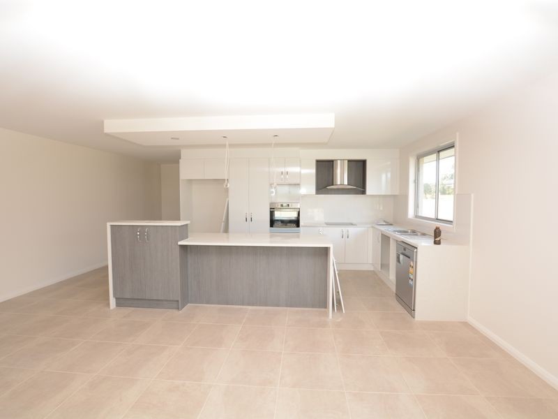 80 Forest Lane, Old Bar NSW 2430