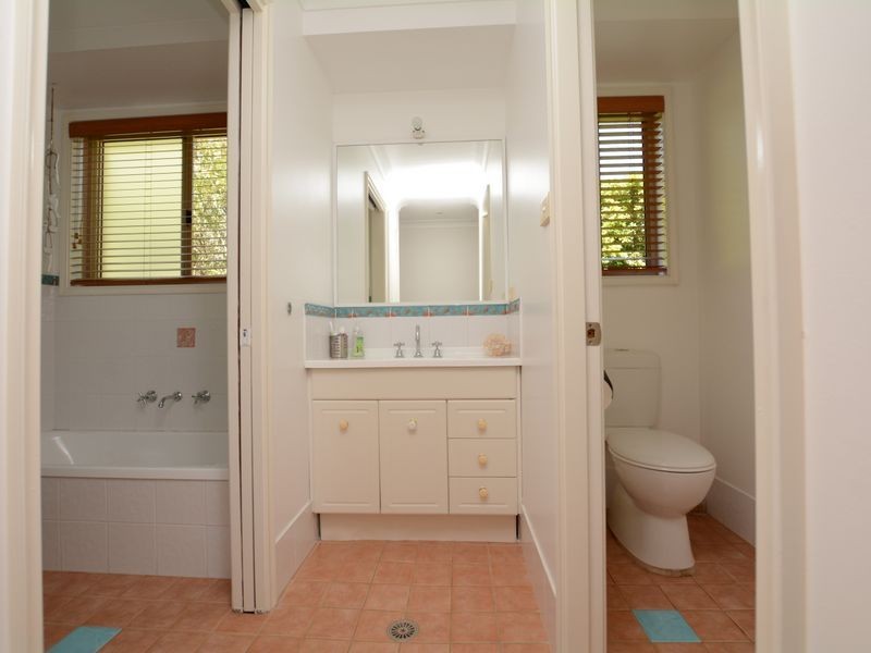 128 Waterman Street, Old Bar NSW 2430