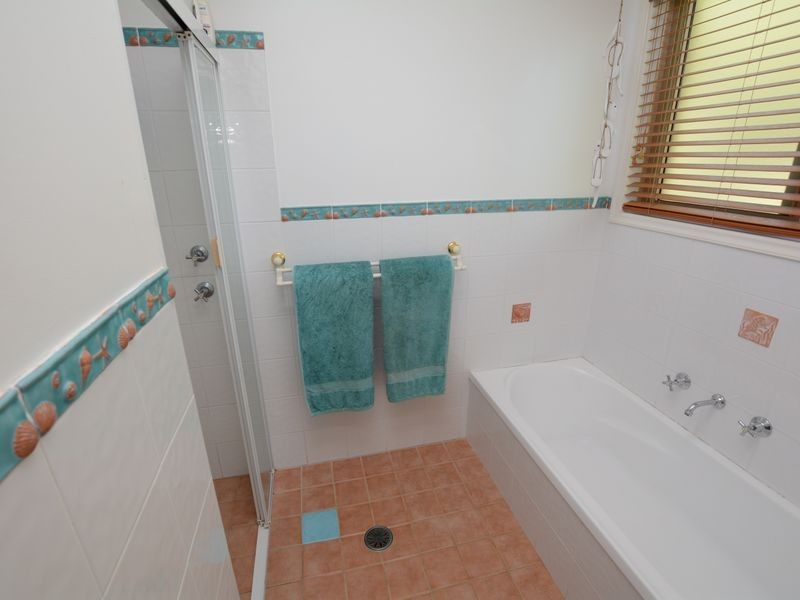 128 Waterman Street, Old Bar NSW 2430