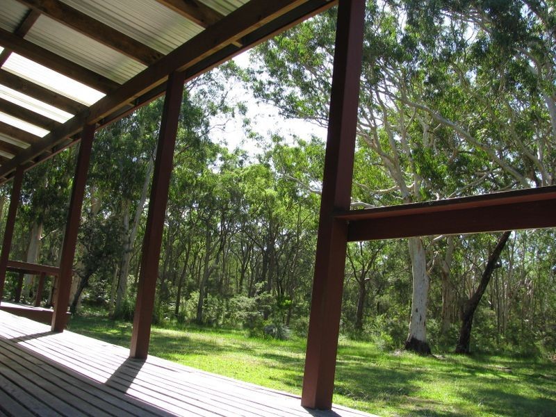 186 Beach Road, Mitchells Island NSW 2430
