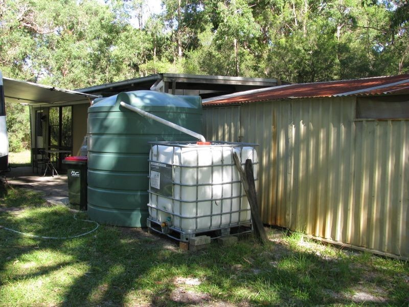 186 Beach Road, Mitchells Island NSW 2430
