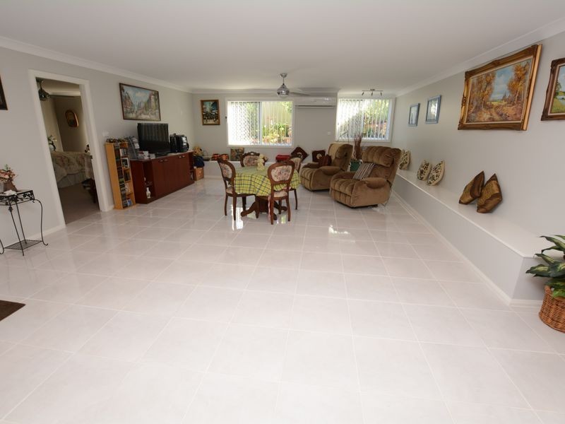 6 Railton Ave, Taree NSW 2430