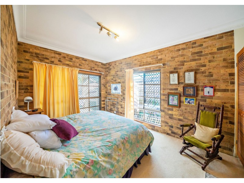 33 Waterman Street, Old Bar NSW 2430